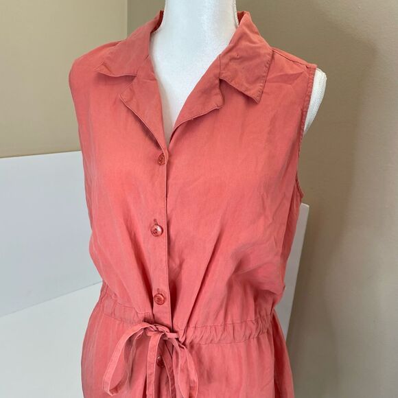 100% silk| Melrose Studio| Medium sleeveless top| button down| tie elastic waist - Picture 12 of 12